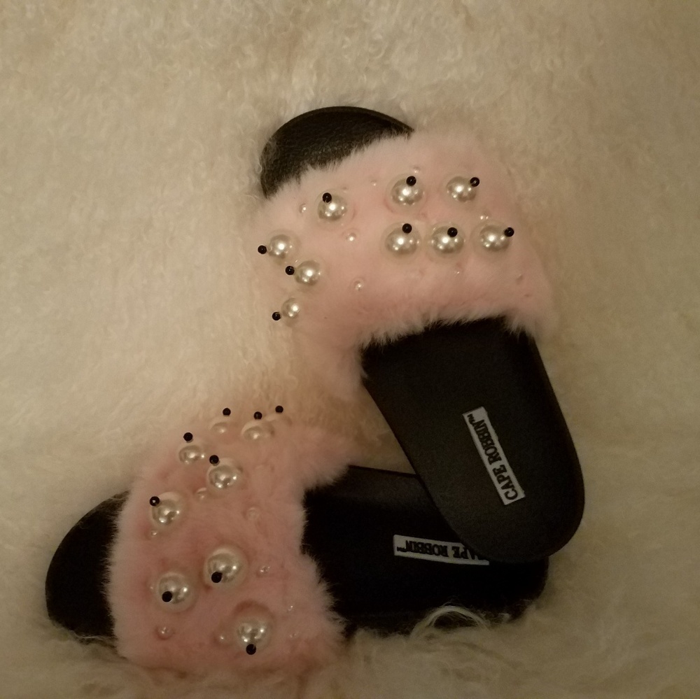 Shoes - Picture 2 of 2